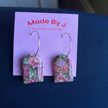 Load image into Gallery viewer, Floral Collection (Protea gold hoops)
